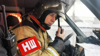 На Ямале за сутки произошло три пожара: горели гаражи и мусорный контейнер