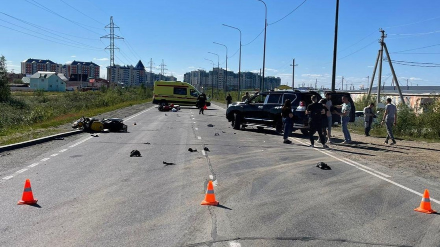 Три человека пострадали: в Салехарде произошло массовое ДТП с байкерами