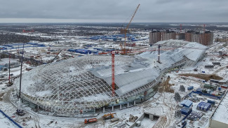 «Новый Уренгой преобразился»: Дмитрий Артюхов проверил строящиеся и обновленные объекты города