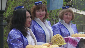 Праздник труда, семьи и традиций тюркских народов: в Салехарде отпраздновали Сабантуй