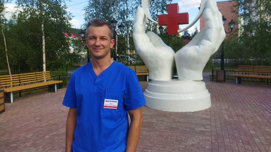 Три месяца спасал жизни. Ямальский врач-доброволец вернулся из Мариуполя