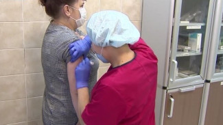 В Тазовском районе поставили первые прививки от коронавирусной инфекции