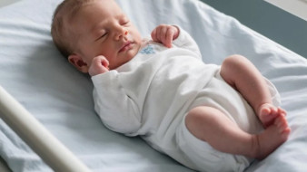 В Новом Уренгое офтальмолог спас зрение недоношенного малыша