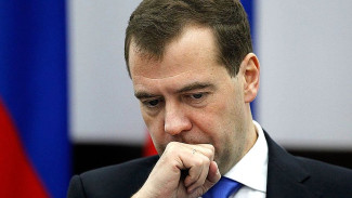 Медведев: у России особые права на Арктику и мы не позволим ограничить нас в этой сфере 
