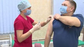 В Тазовском районе ждут новую партию вакцины от коронавируса: где можно будет привиться