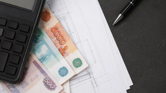 Ямальцы получат зарплату досрочно в мае из-за праздничных дней