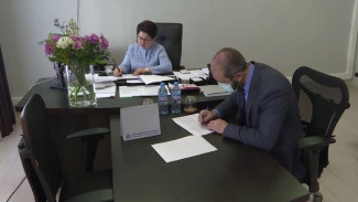 Ямальские парламентарии приняли пакет важных для жизни округа законопроектов 
