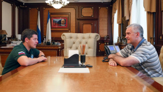 Губернатор ЯНАО и глава Крыма обсудили вопросы сотрудничества 