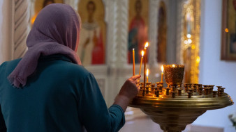 Православные верующие на Ямале отмечают Успение Богородицы