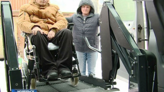 О пользе и сложностях: социальное такси в Ноябрьске - инвалидов тысячи, а машины лишь две