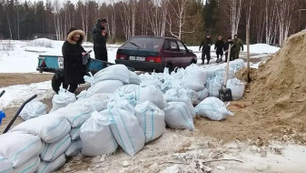 В Харампуре профильные службы усилили работу из-за повышения уровня воды