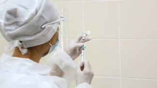 Ямал впервые получил партию вакцины «ЭпиВакКорона»