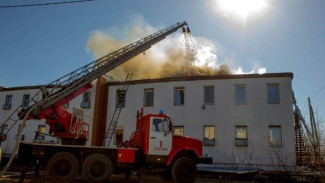 Пожар в Салехарде: горел двухэтажный жилой дом