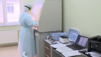 В Тазовском заработала лаборатория по диагностике коронавируса