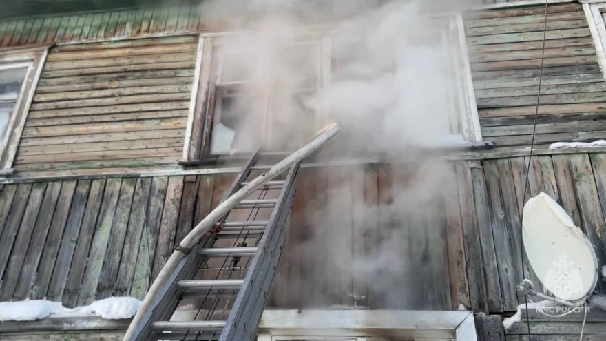 Пожары в жилых домах и аварии на трассах: сводка происшествий на Ямале за сутки