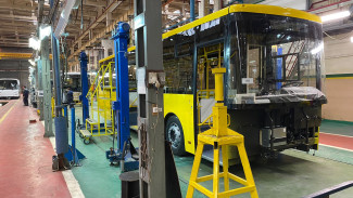 На курганских заводах изготовят для Ямала автобусы и дорожную технику