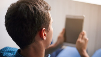 В Пуровском районе 16-летний подросток отдал мошенникам 580 тысяч рублей