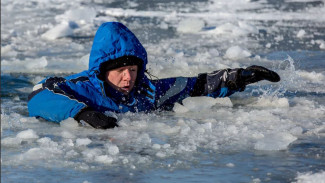 Коварный лёд: салехардцам грозит серьезный штраф за выход на опасную поверхность