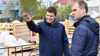 Новые зоны отдыха, велодорожки. Дмитрий Артюхов осмотрел строительство и ремонт объектов в Салехарде