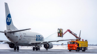 300 тонн реагента: аэропорт Новый Уренгой готов к работе в зимний период