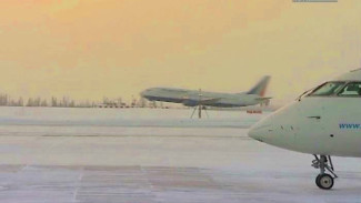 Накануне самолет, летевший из Нового Уренгоя в Уфу, выкатился за пределы взлетно-посадочной полосы