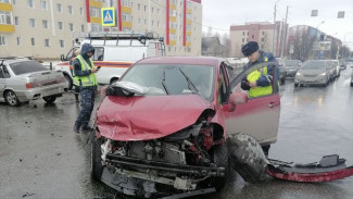 2 детей пострадали в автомобильной аварии в Ноябрьске