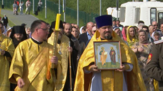 Православные ямальцы отмечают День святых апостолов Петра и Павла 