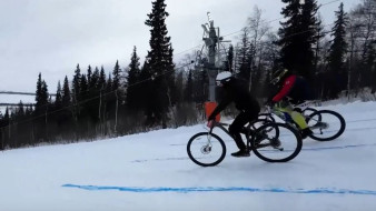 На Ямале прошел экстремальный заезд на велосипедах по снегу