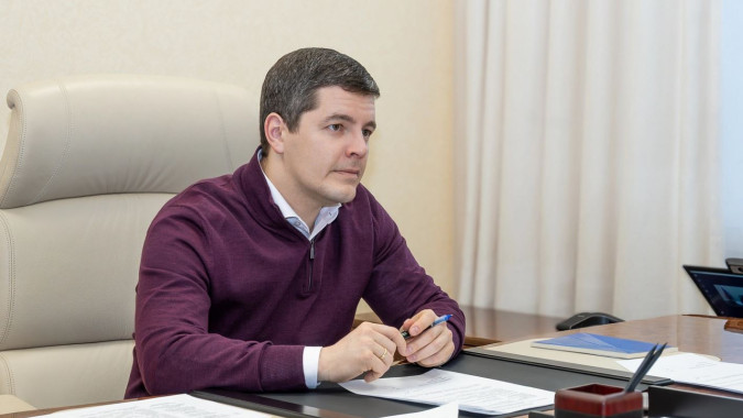 «Обязательно поддержим»: Дмитрий Артюхов помог решить вопросы ямальцев