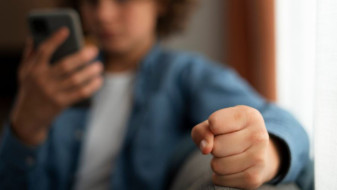 Проблема кибербуллинга встревожила родителей и педагогов Ямала