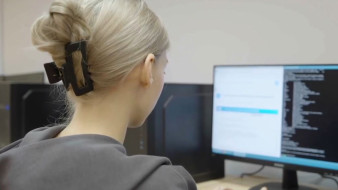 Куда пойти учиться? Чтобы потом еще и на работу взяли?