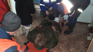 Понадобилась помощь спасателей: на Ямале эвакуировали пострадавшего мужчину