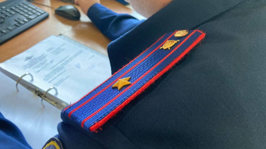 В Тарко-Сале подростки-разбойники опустошили чужой счёт и украли часы