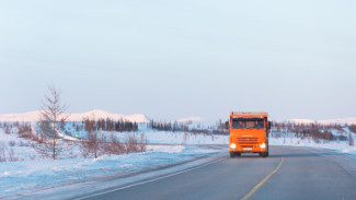На ямальских дорогах с 15 апреля введут сезонные ограничения для грузовиков
