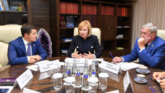 Дмитрий Артюхов обсудил с парламентариями новый закон о выгоде инвестиций в Арктику