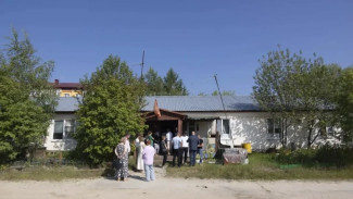 Четырём семьям из Тарко-Сале после пожара предложили временное жильё