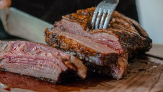 Как сделать красное мясо менее опасным для здоровья