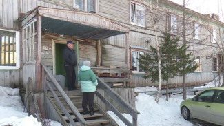 В Салехарде жители одного из домов страдают от скачков электроэнергии в квартирах