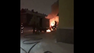 Пожар в Ноябрьске: посреди города пылала Газель