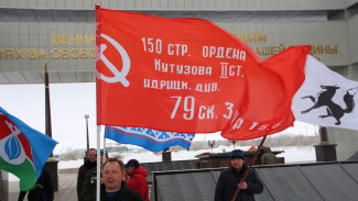 В Салехарде дали старт эстафете «Знамя Победы» 