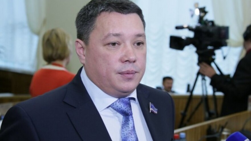 Спикер ямальского парламента Сергей Ямкин поздравил призывников