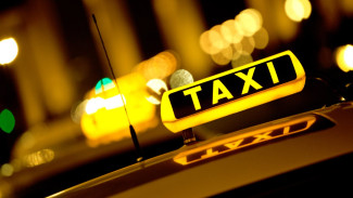 Полицейский Красноселькупа наказан за подработку в такси