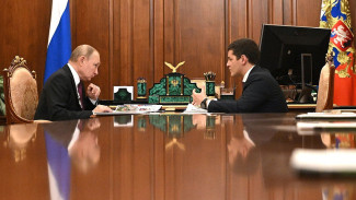 Дмитрий Артюхов доложил Владимиру Путину об успешных объектах транспортной инфраструктуры на Ямале