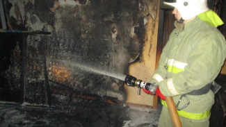 Стали известны подробности серьёзного пожара в жилом доме в Салехарде