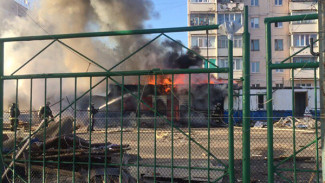 Причиной пожара на старом рынке в Ноябрьске могла стать детская шалость