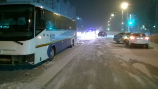 В Новом Уренгое произошло ДТП с участием 3-х автомобилей