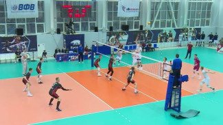 Первая игра чемпионата РФ по волейболу завершилась победой «молодежки» «Факела»