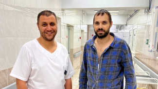 Потерял 3 литра крови: в Новом Уренгое хирурги спасли мужчину с опасным заболеванием