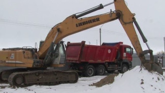 Работа кипит: в Новом Уренгое продолжается строительство первой на Ямале многоуровневой транспортной развязки