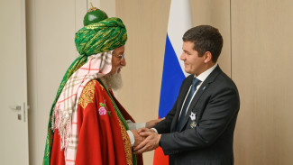 Верховный муфтий поблагодарил главу Ямала за открытость к мусульманскому миру